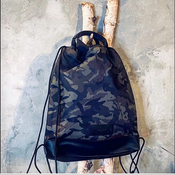 COACH TERRAIN DRAWSTRING BACKPACK WITH CAMO PRINT - Picture 1 of 8